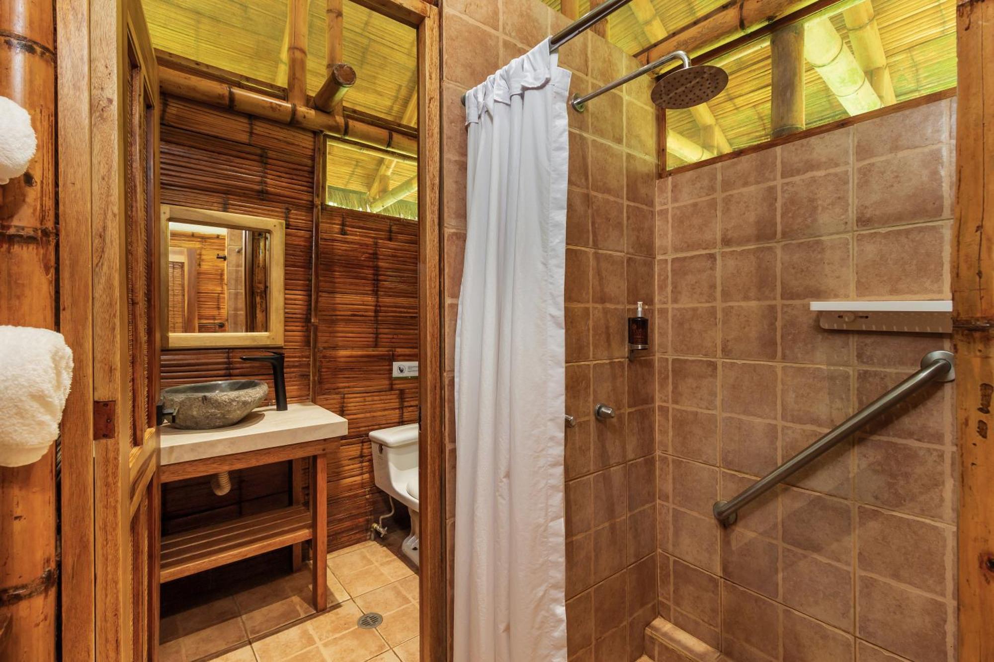 La Selva Amazon Ecolodge&Spa Providencia Esterno foto